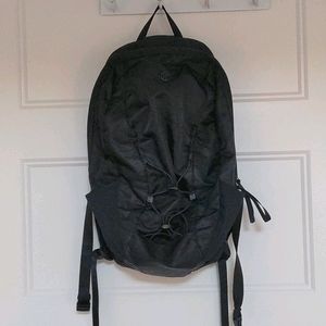 Lululemon day pack